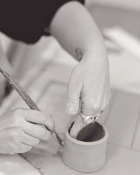 Hand-glazing a ceramic mug — Ceramic Pot Station